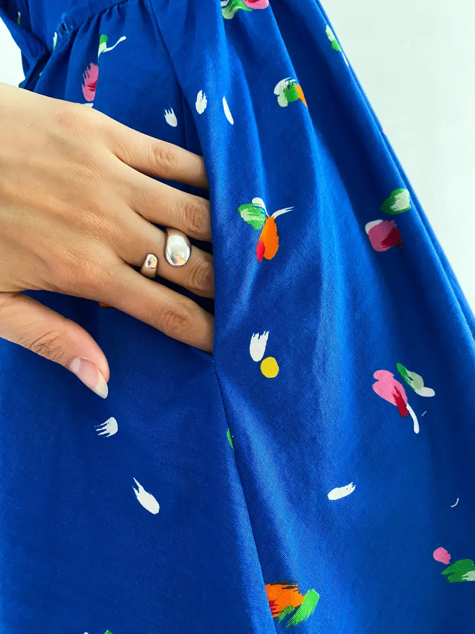 1980's Blue Sabino Floral Print Dress  / W 30"