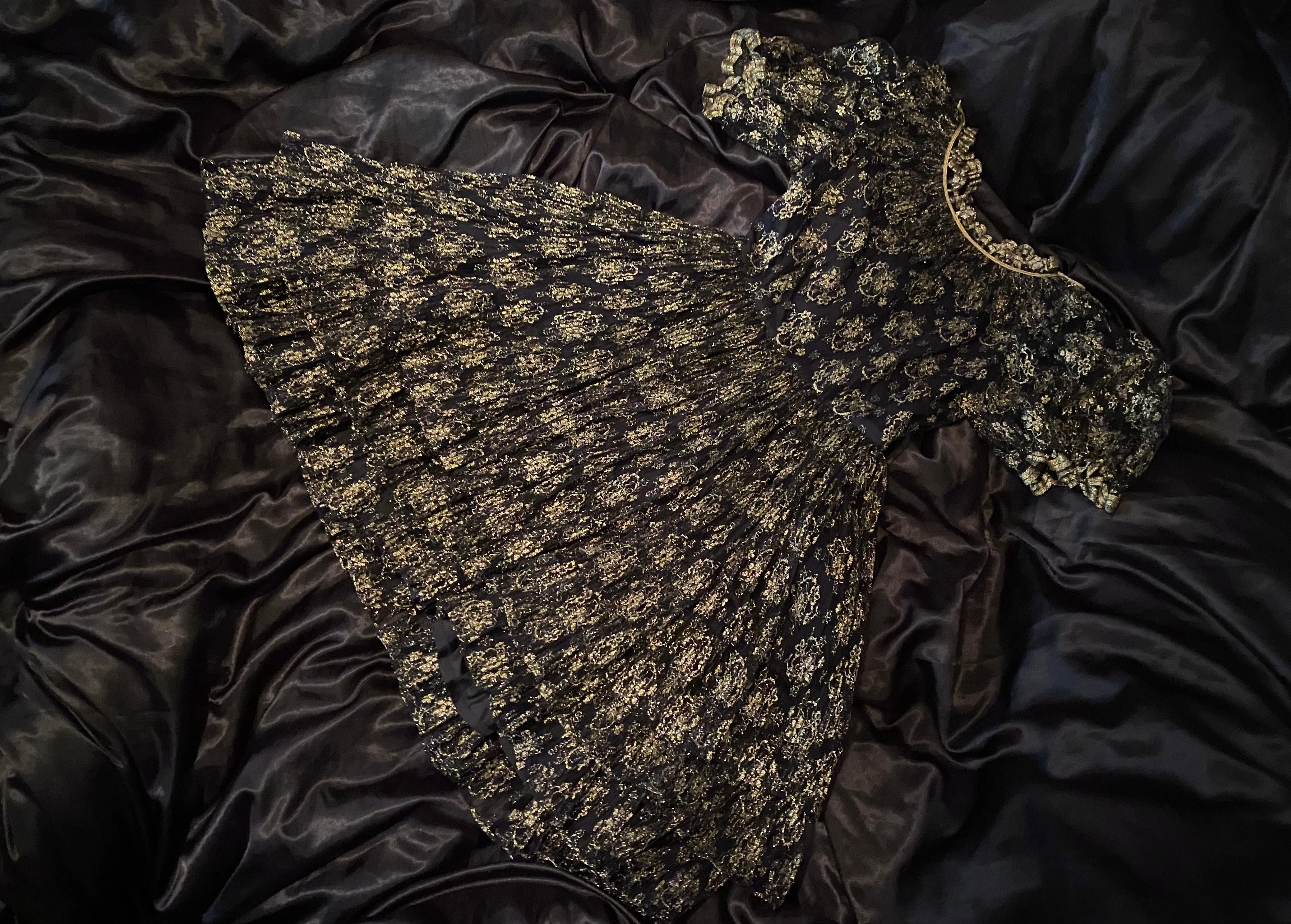 80's flower lace dress