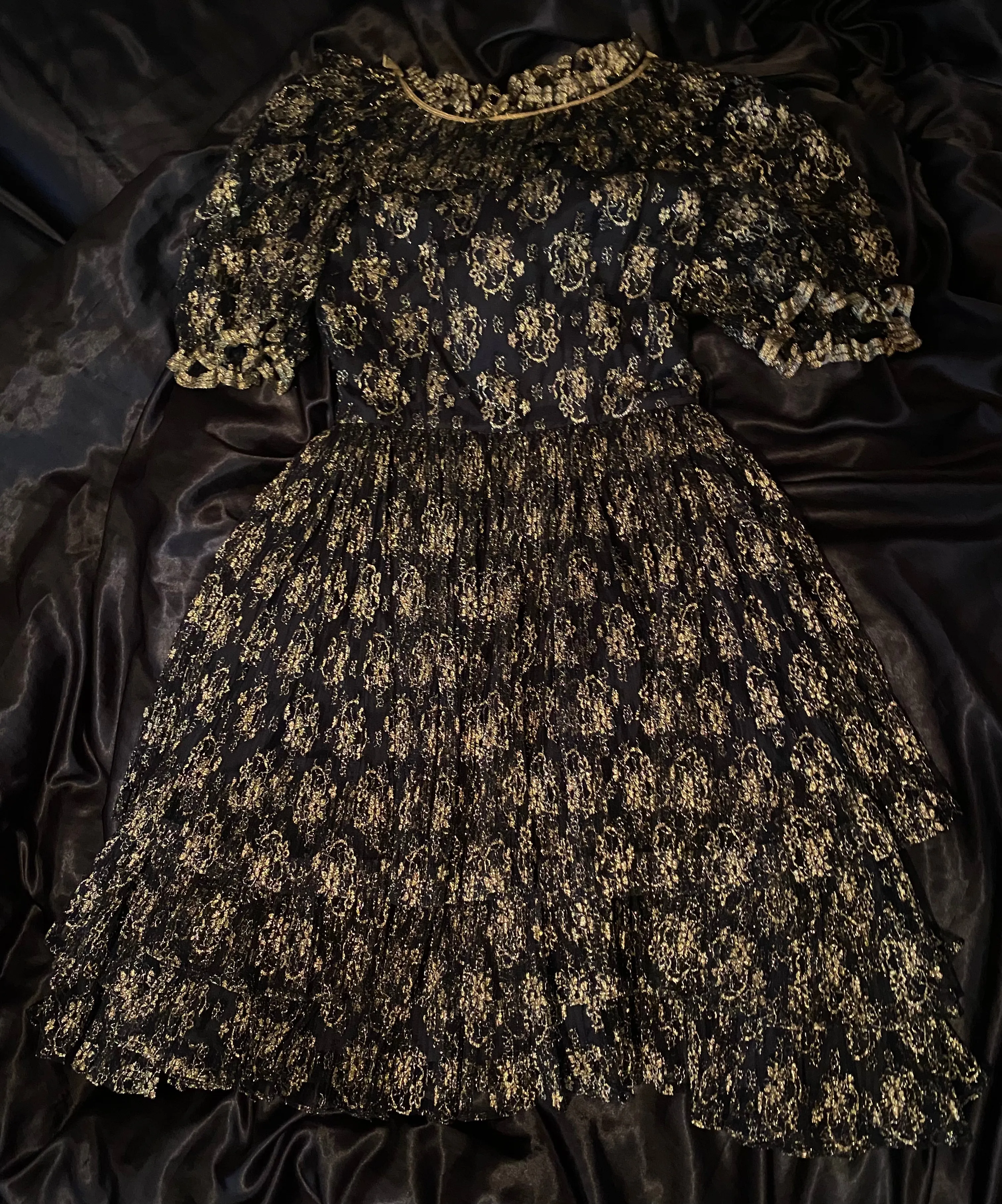 80's flower lace dress