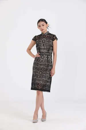 BLACK AND NUDE FLORAL LACE CAP SLEEVES QIPAO (Black/ Nude)
