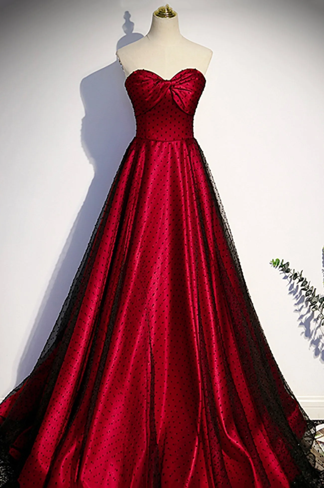 Burgundy Satin Tulle Long Prom Dress A-Line Sweetheart Neck Evening Dress