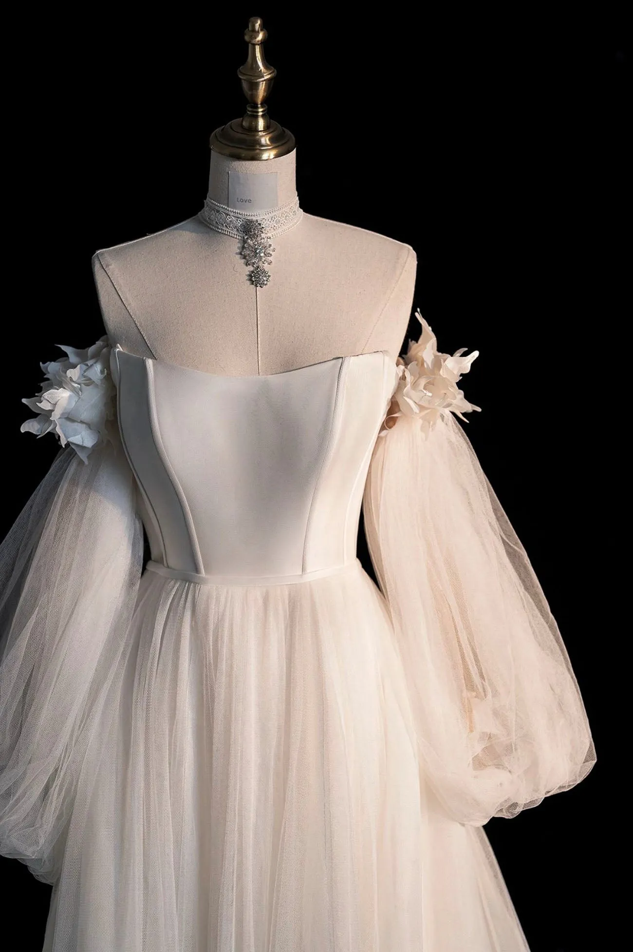 Champagne Tulle Long Sleeve Prom Dress Off the Shoulder Evening Dress
