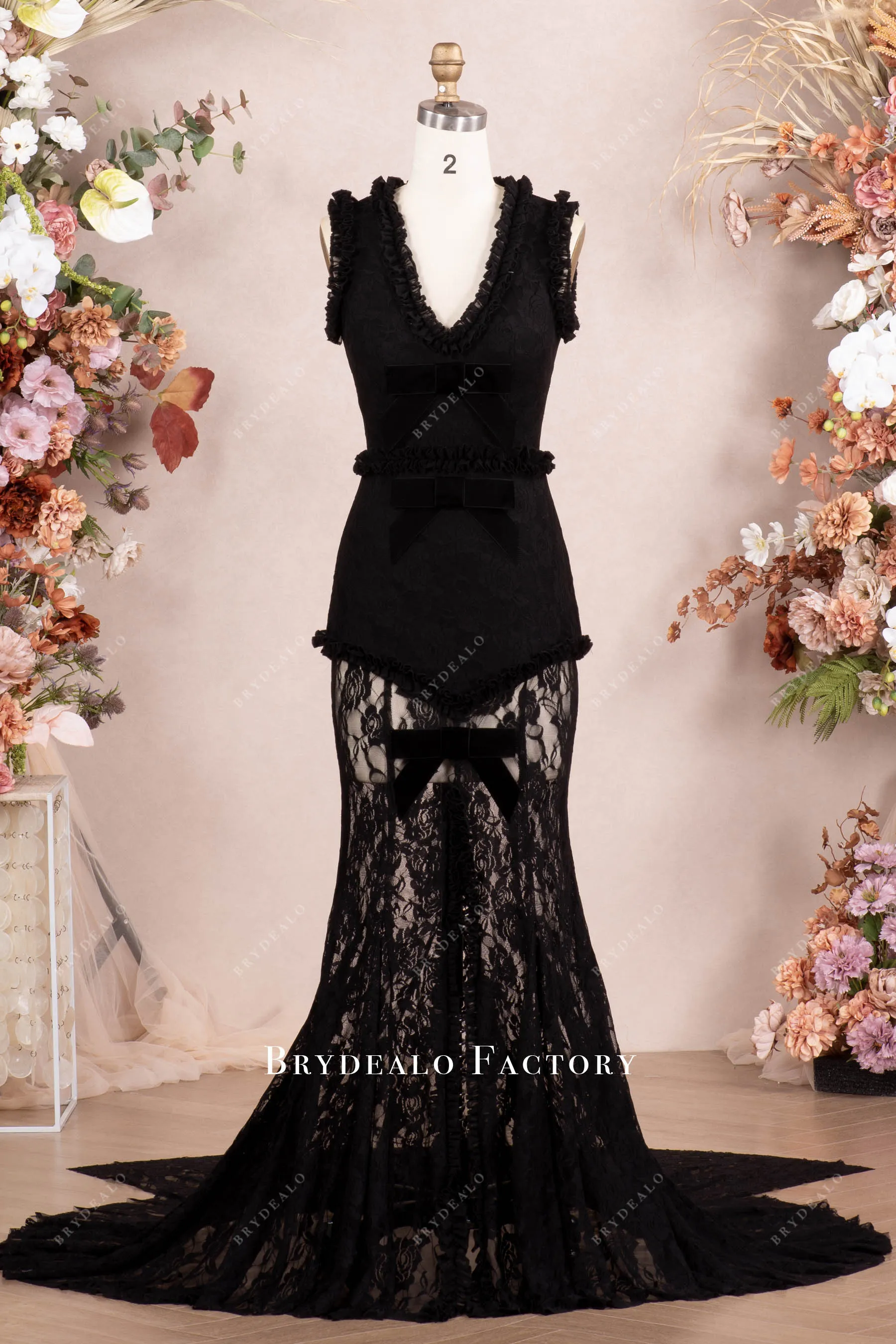 Elegant Black Floral Lace Sleeveless Mermaid Celebrity Formal Dress