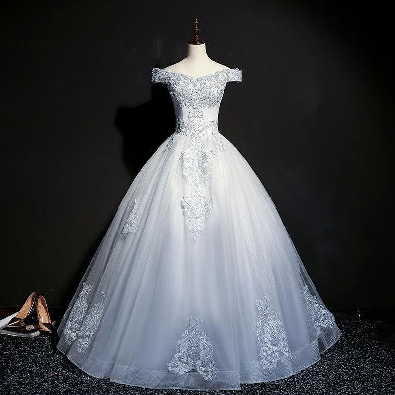 Elegant wedding dress
