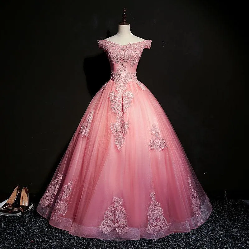 Elegant wedding dress