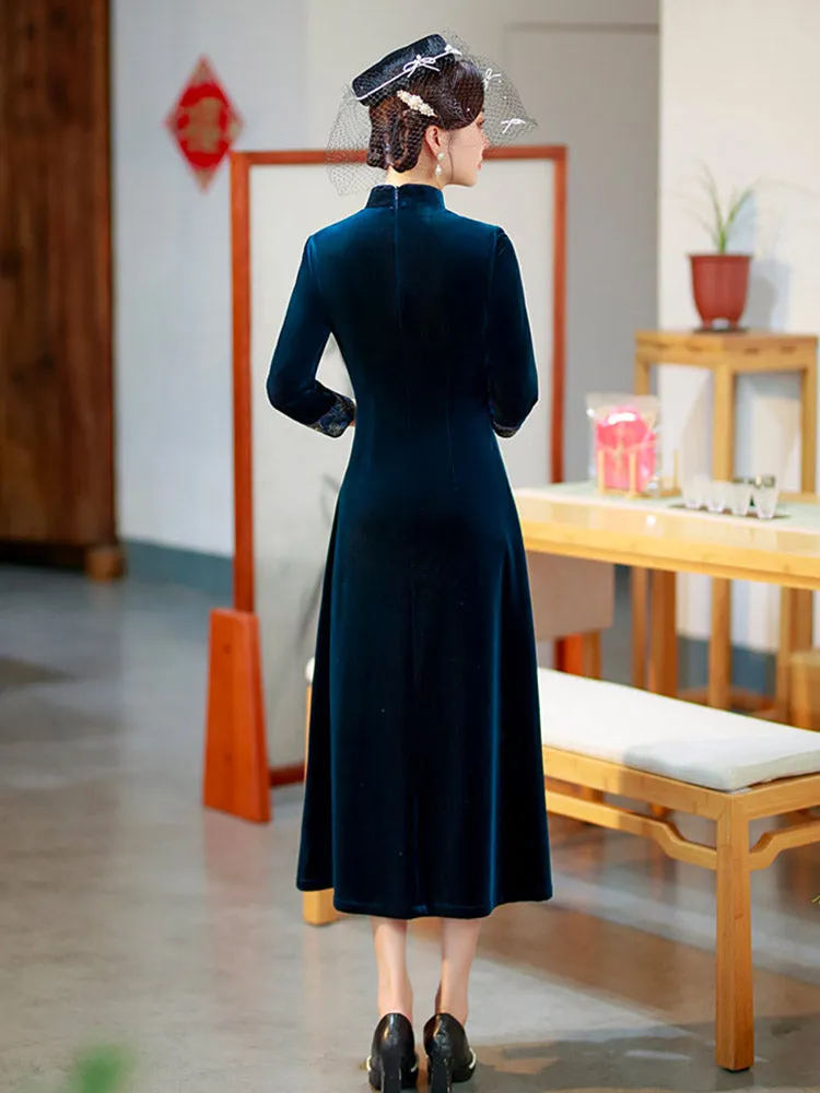 Loose-Fit Improved Vintage Mid-length Sleeve Velvet Cheongsam Dress for Women