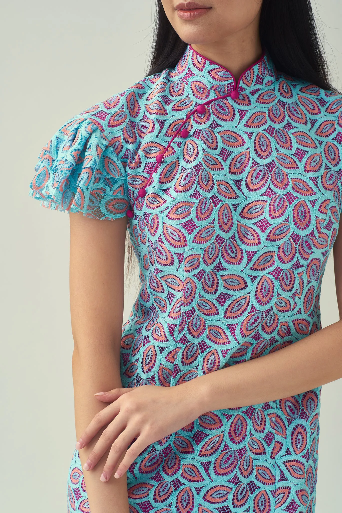 NOEL Layered Drop Slv Contrast Lace Cheongsam (Blue)