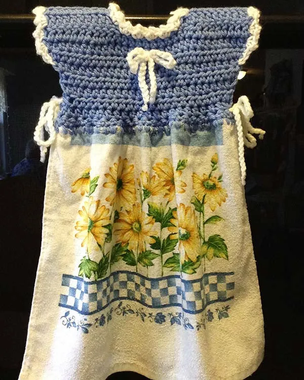 Oven Door Dress, Potholder, and Fridgie Crochet Patterns