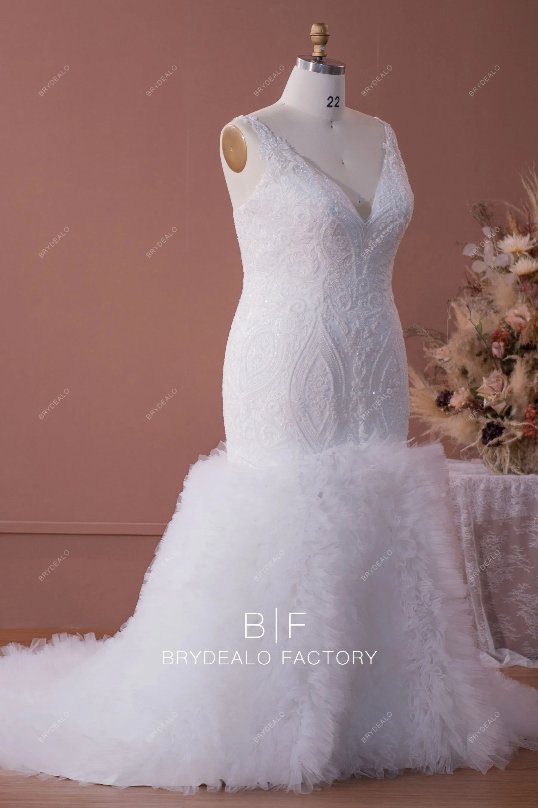 Plus Size Modern Lace Ruffled Tulle Trumpet Wedding Gown