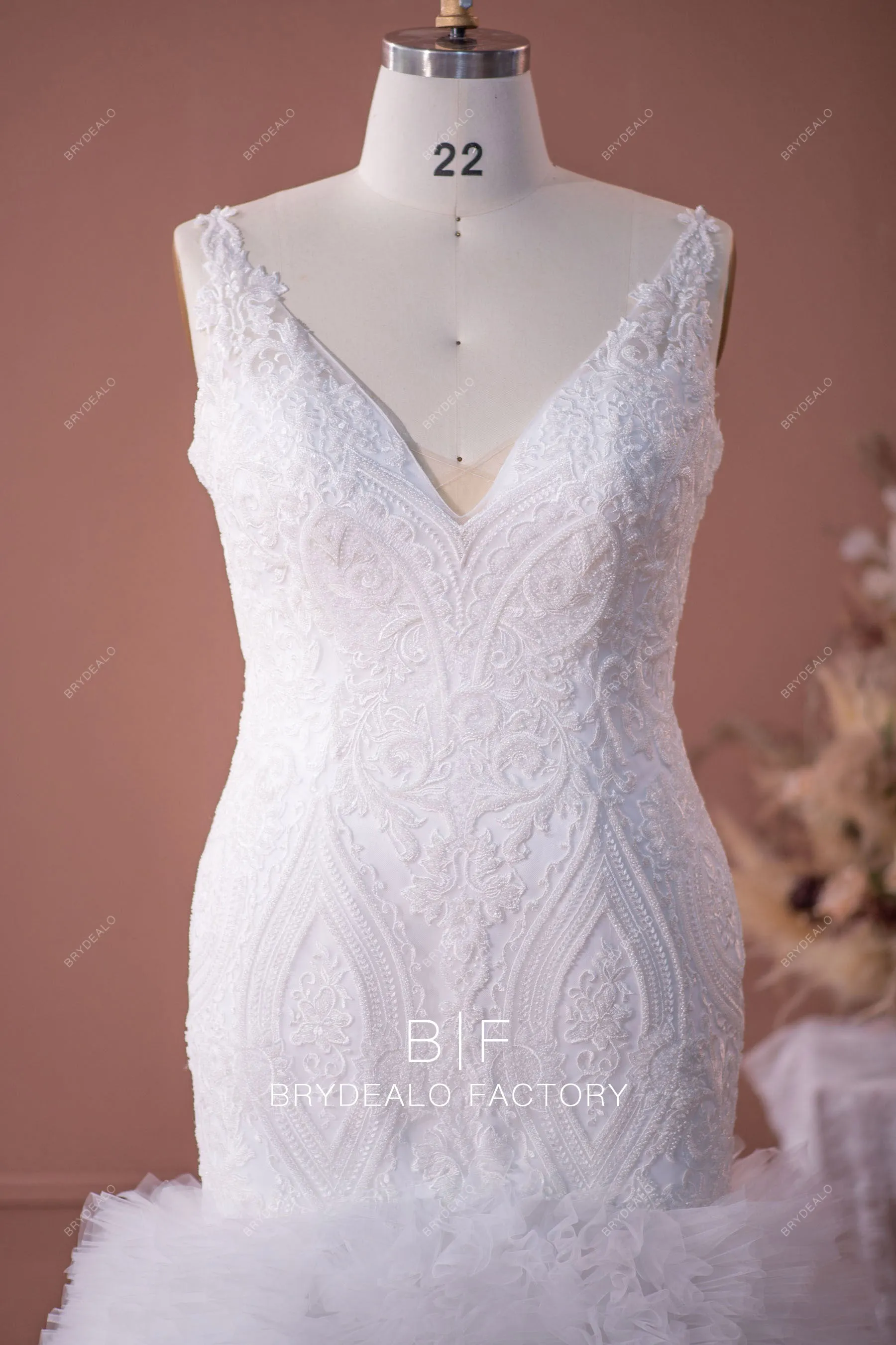 Plus Size Modern Lace Ruffled Tulle Trumpet Wedding Gown